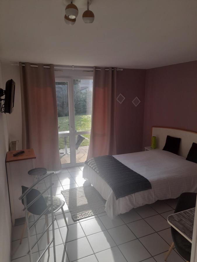 Hotel De L'Ile D'Amour Langeac Zewnętrze zdjęcie