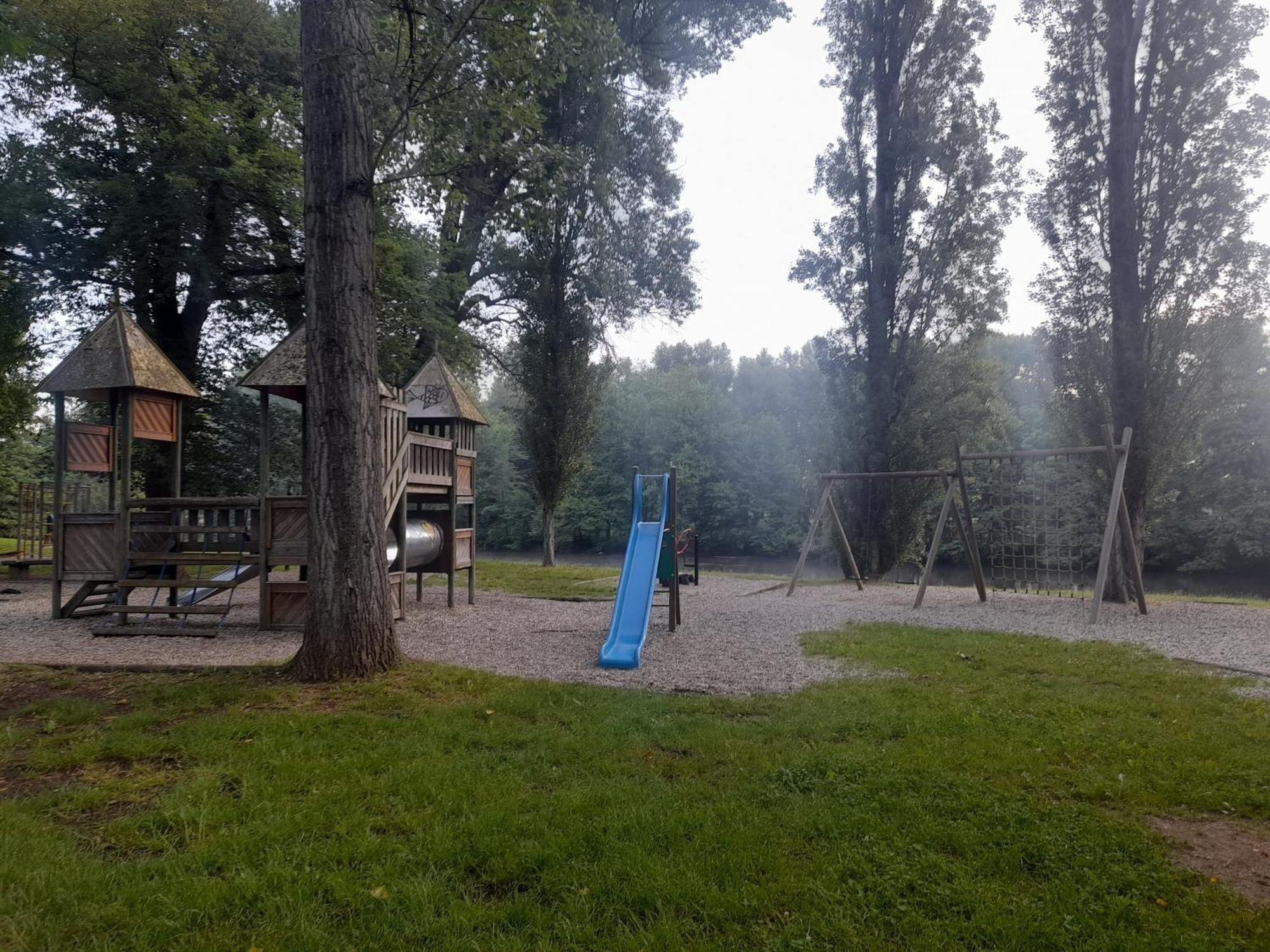 Hotel De L'Ile D'Amour Langeac Zewnętrze zdjęcie